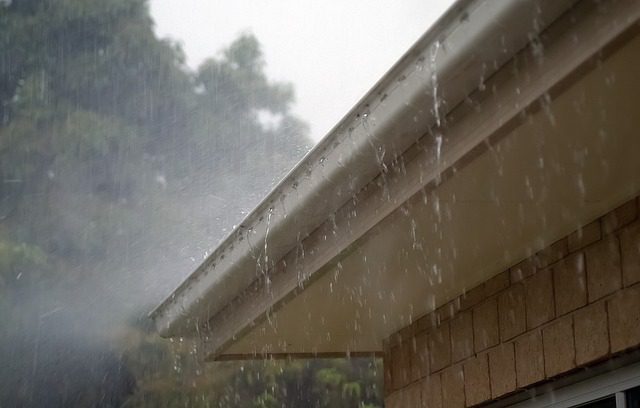 Plastic gutters and their pros and cons